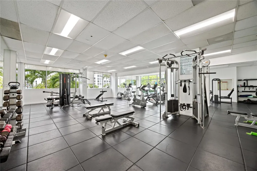 5601 Collins Ave #412A Miami Beach, FL 33140