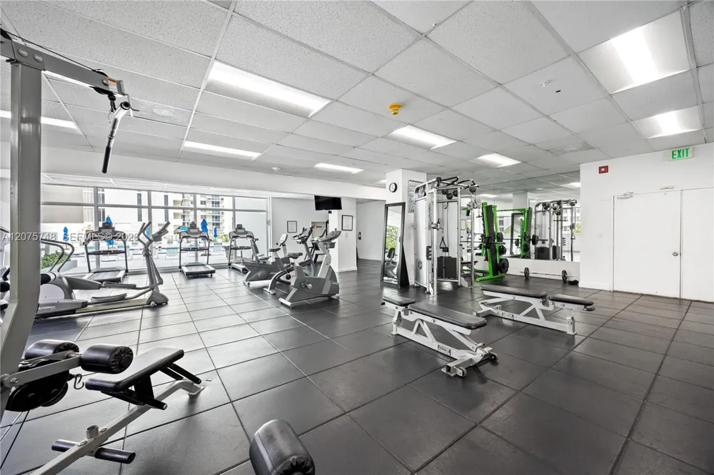 5601 Collins Ave #412A Miami Beach, FL 33140