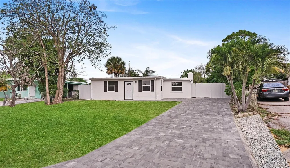 431 Ficus Tree Drive Lantana, FL 33462