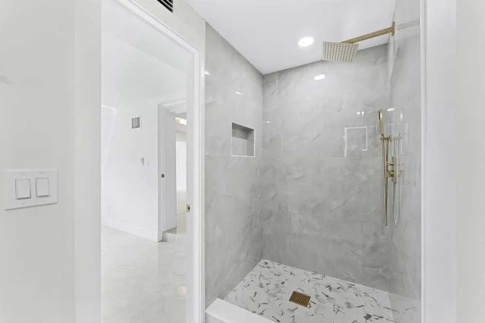 431 Ficus Tree Drive Lantana, FL 33462