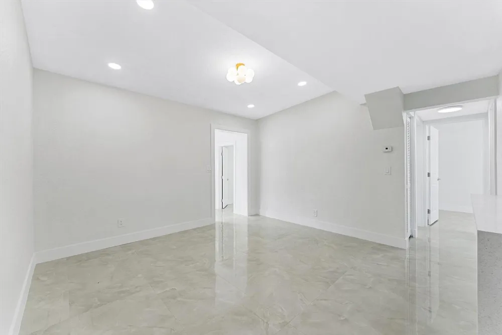 431 Ficus Tree Drive Lantana, FL 33462