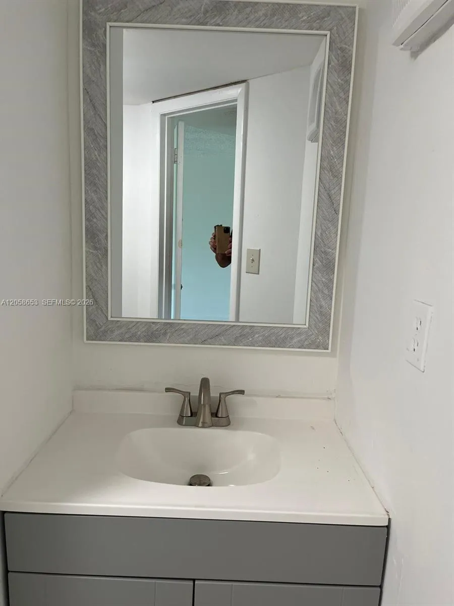 7911 Colony Cir N #202 Tamarac, FL 33321