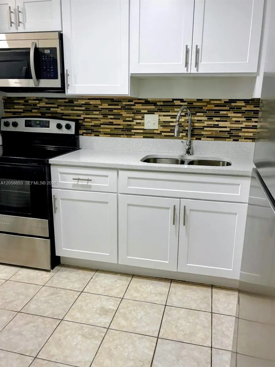 7911 Colony Cir N #202 Tamarac, FL 33321