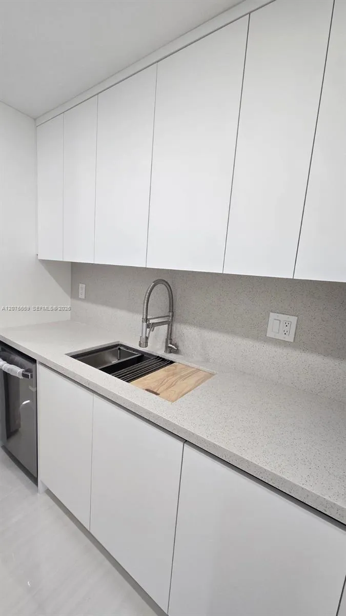 3050 NW 106th Ave #7 Sunrise, FL 33322