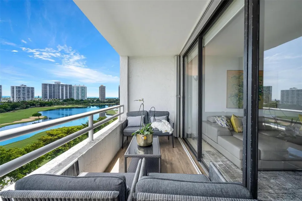 20225 NE 34th Ct #1119 Aventura, FL 33180