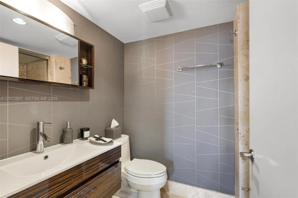 20225 NE 34th Ct #1119 Aventura, FL 33180