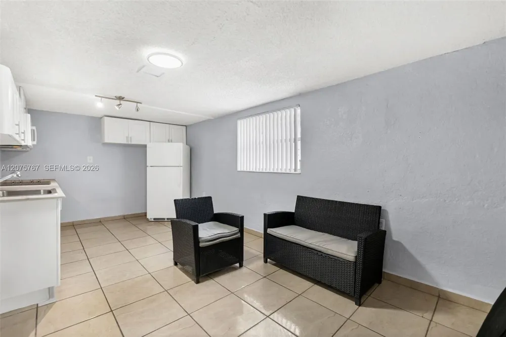 6049 W 14th Ct Hialeah, FL 33012