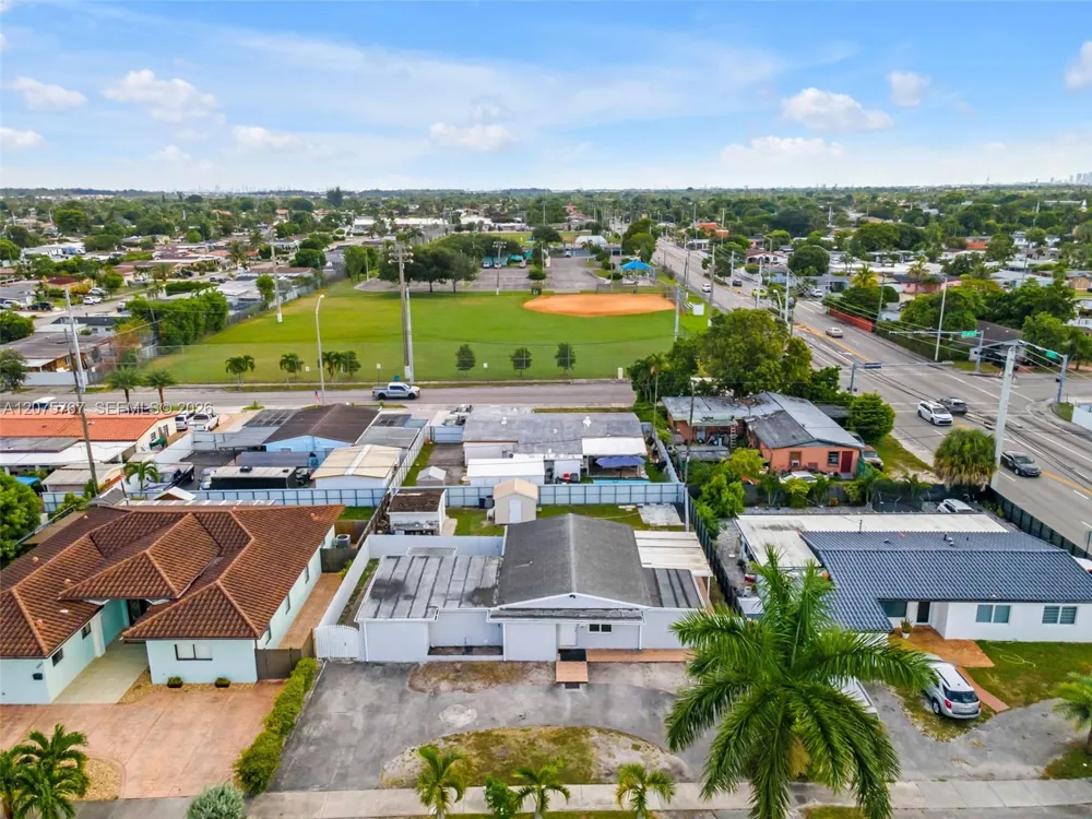 6049 W 14th Ct Hialeah, FL 33012