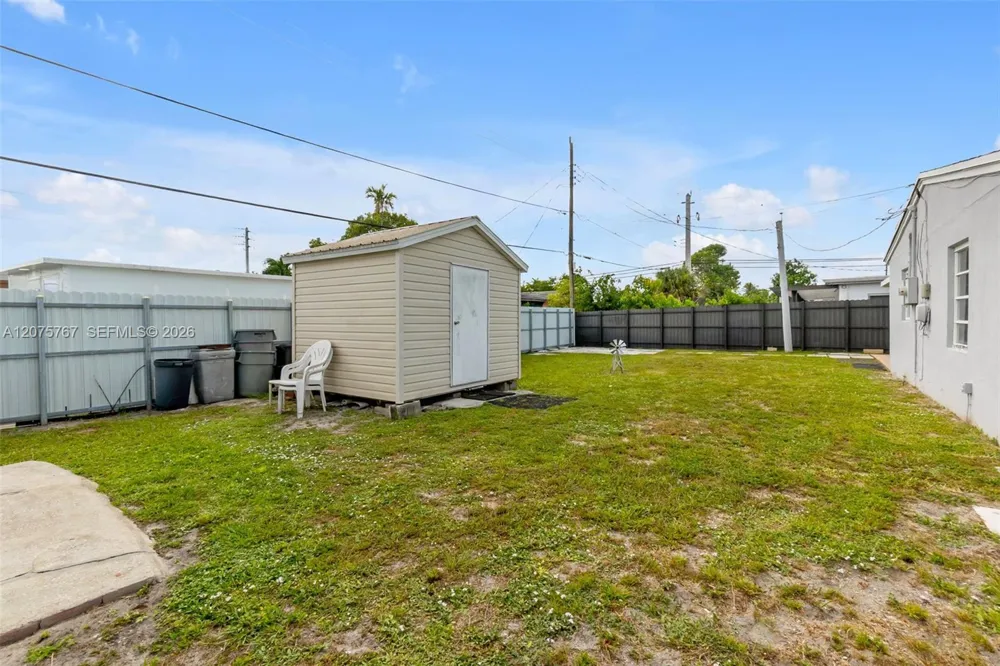 6049 W 14th Ct Hialeah, FL 33012