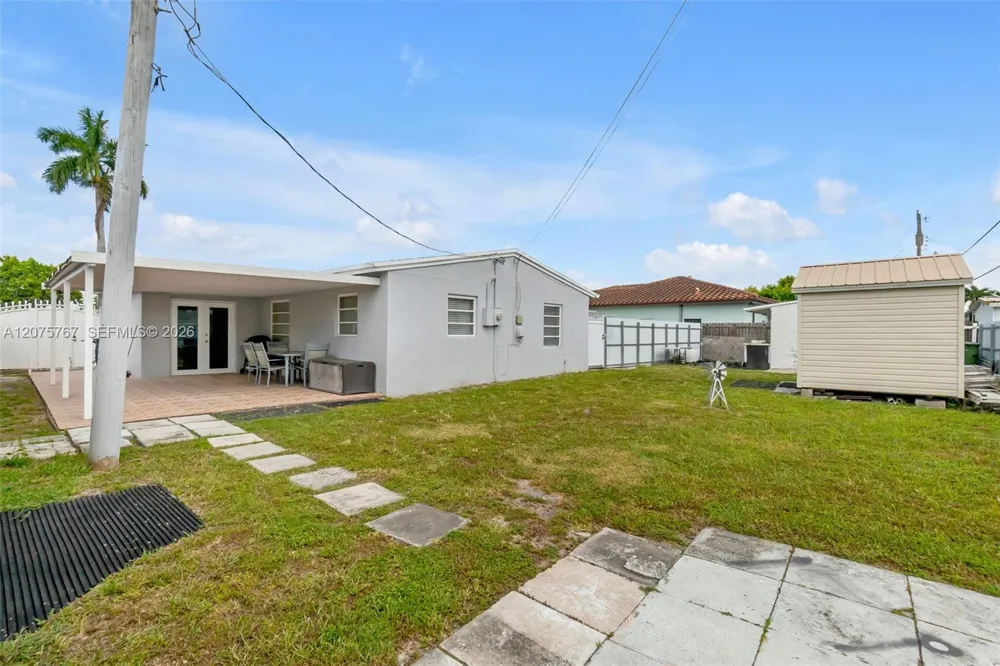 6049 W 14th Ct Hialeah, FL 33012