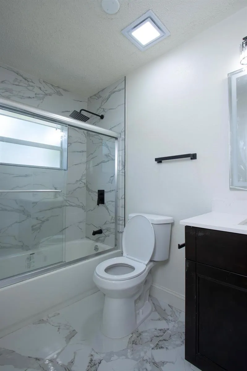 1830 NE 2ND LANE NE Boynton Beach, FL 33435