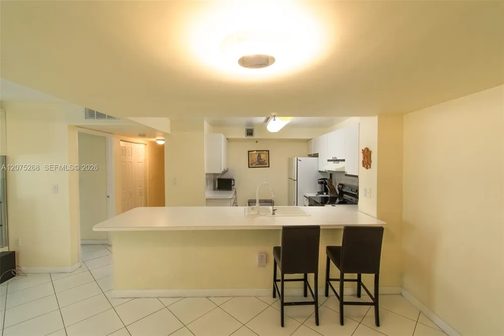 1623 Collins Ave #312 Miami Beach, FL 33139