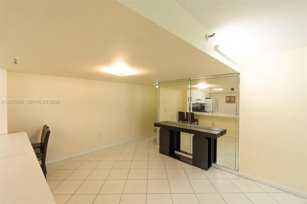 1623 Collins Ave #312 Miami Beach, FL 33139