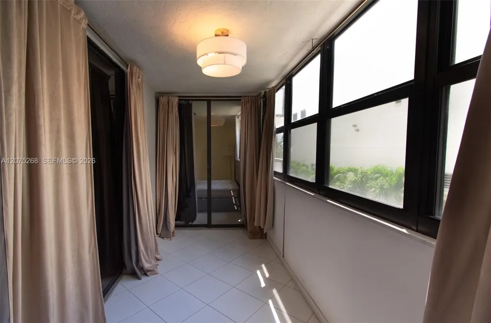 1623 Collins Ave #312 Miami Beach, FL 33139
