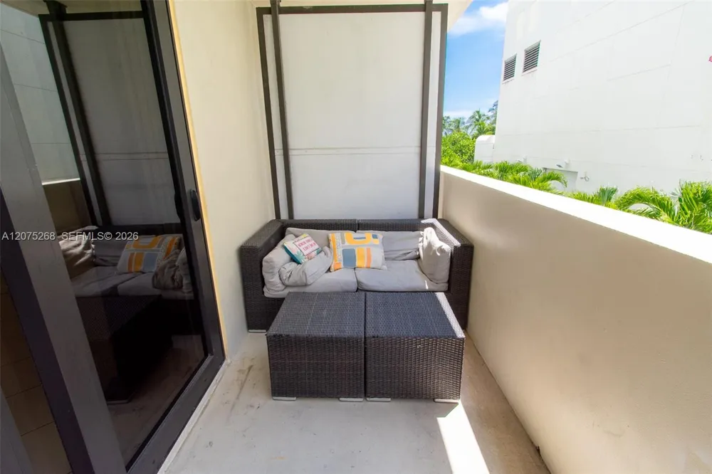 1623 Collins Ave #312 Miami Beach, FL 33139