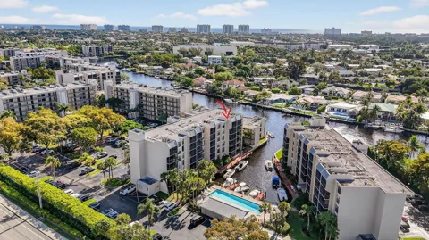 20 Royal Palm Way #602