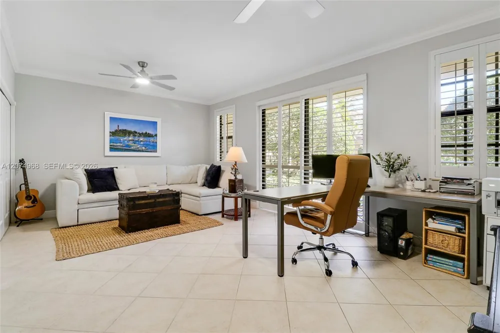 703 Del Sol Cir #703 Tequesta, FL 33469