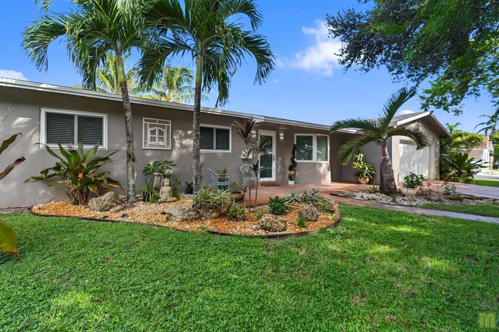 291 Lake Drive Coconut Creek, FL 33066