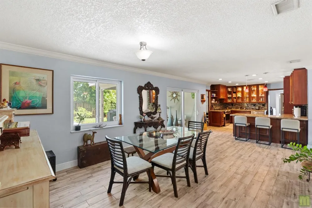 291 Lake Drive Coconut Creek, FL 33066