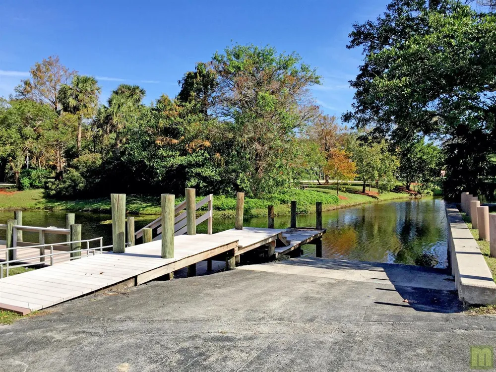 291 Lake Drive Coconut Creek, FL 33066