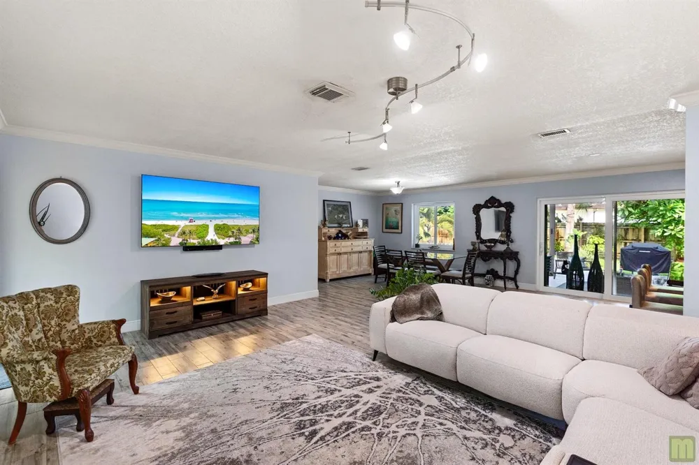 291 Lake Drive Coconut Creek, FL 33066