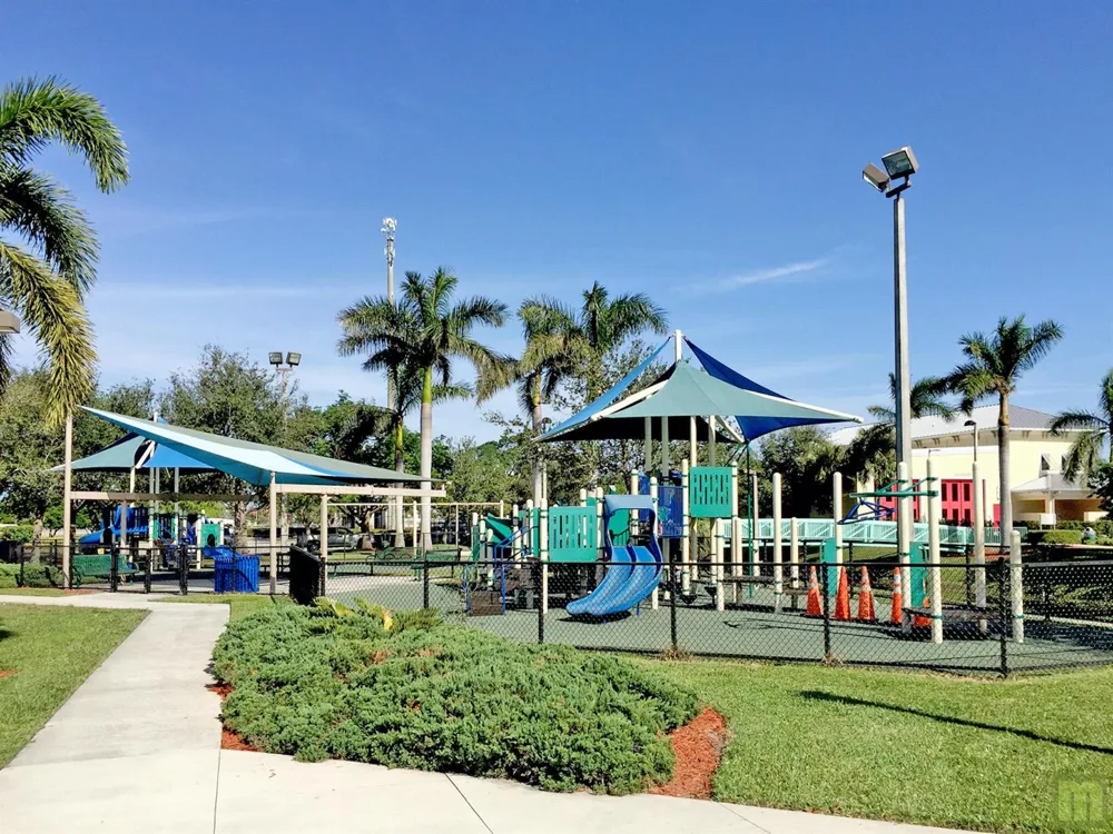 291 Lake Drive Coconut Creek, FL 33066