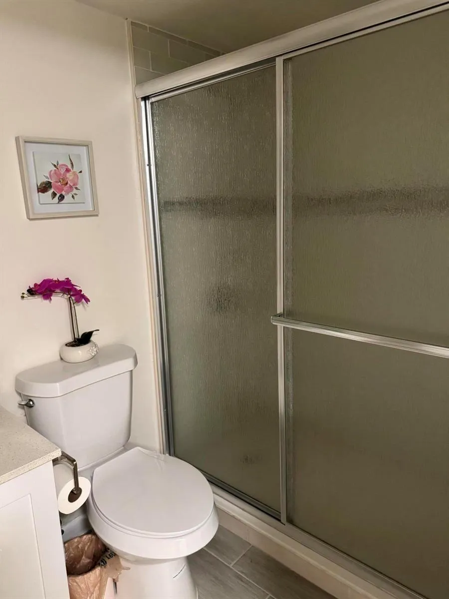 7142 GOLF COLONY COURT #206 Lake Worth, FL 33467