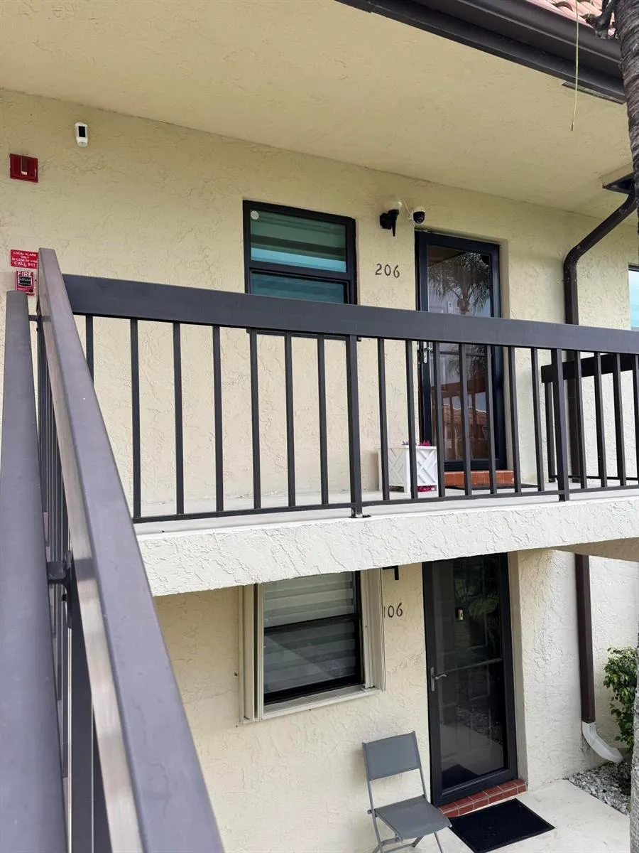 7142 GOLF COLONY COURT #206 Lake Worth, FL 33467
