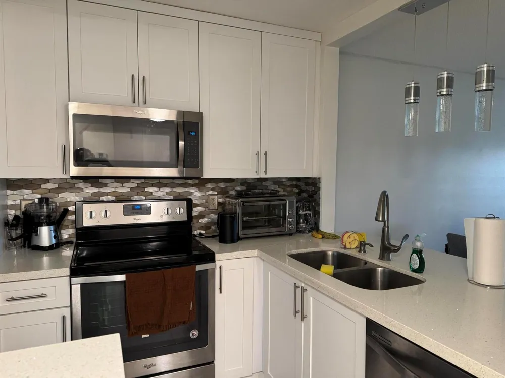 7142 GOLF COLONY COURT #206 Lake Worth, FL 33467