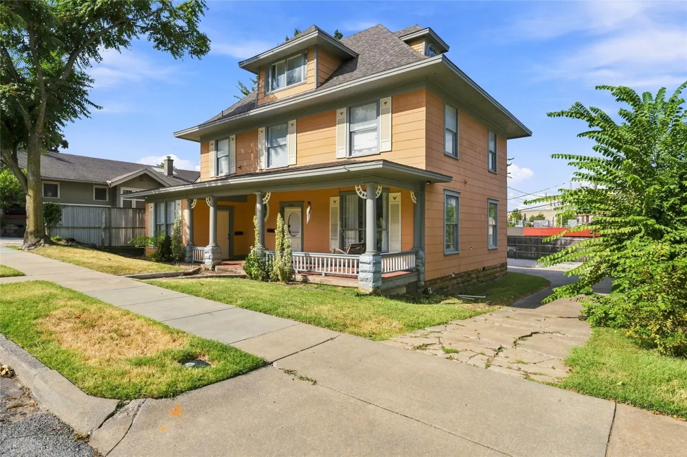 1238 S Elgin Avenue #A & B Tulsa, OK 74120