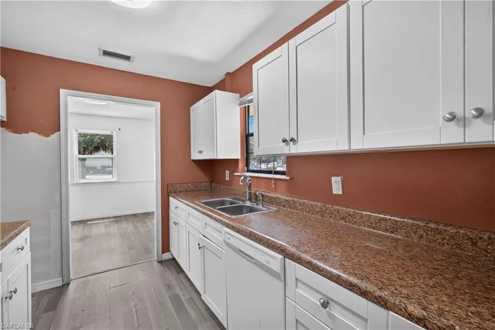 11535 Chapman Avenue Bonita Springs, FL 34135