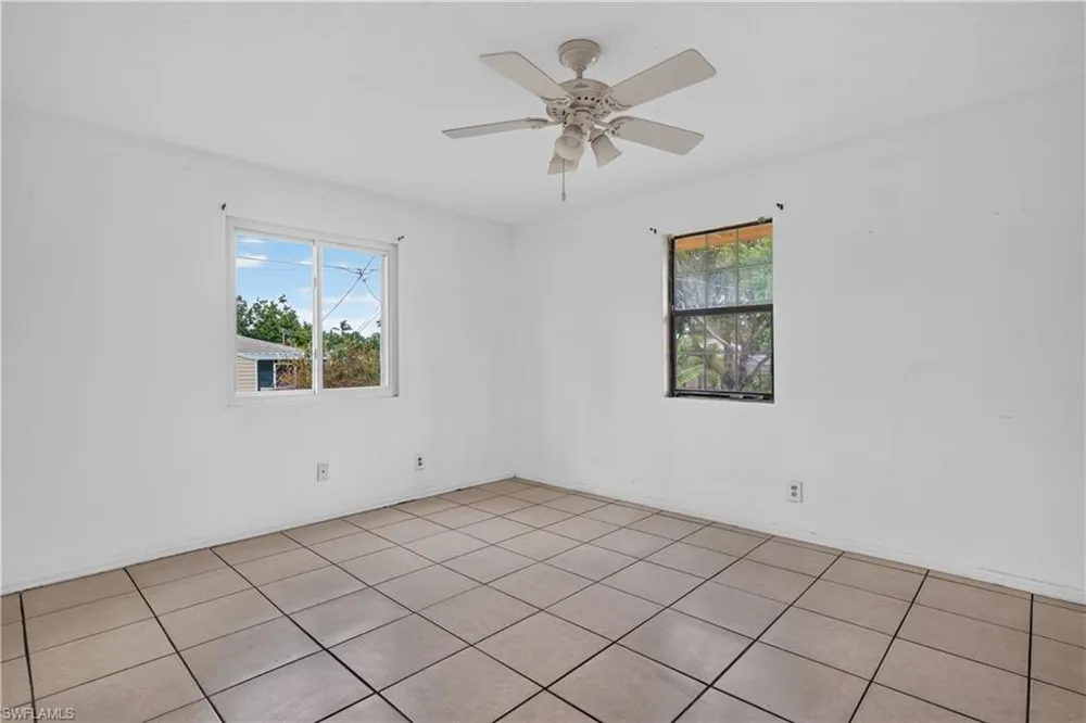 11535 Chapman Avenue Bonita Springs, FL 34135