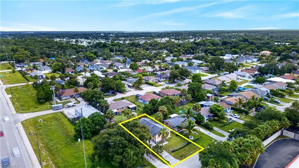 11535 Chapman Avenue Bonita Springs, FL 34135