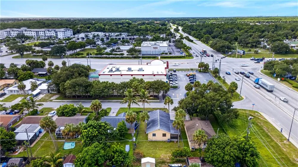 11535 Chapman Avenue Bonita Springs, FL 34135