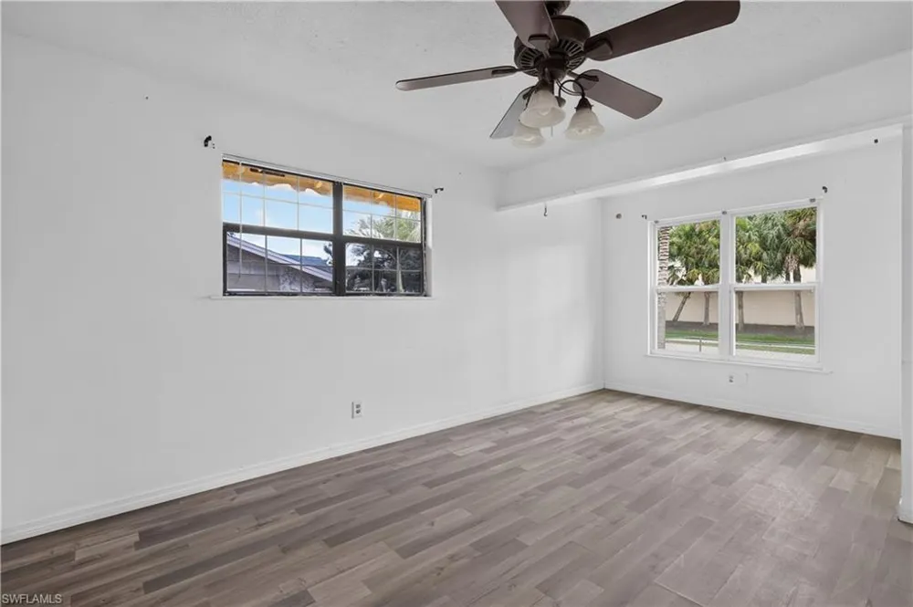 11535 Chapman Avenue Bonita Springs, FL 34135