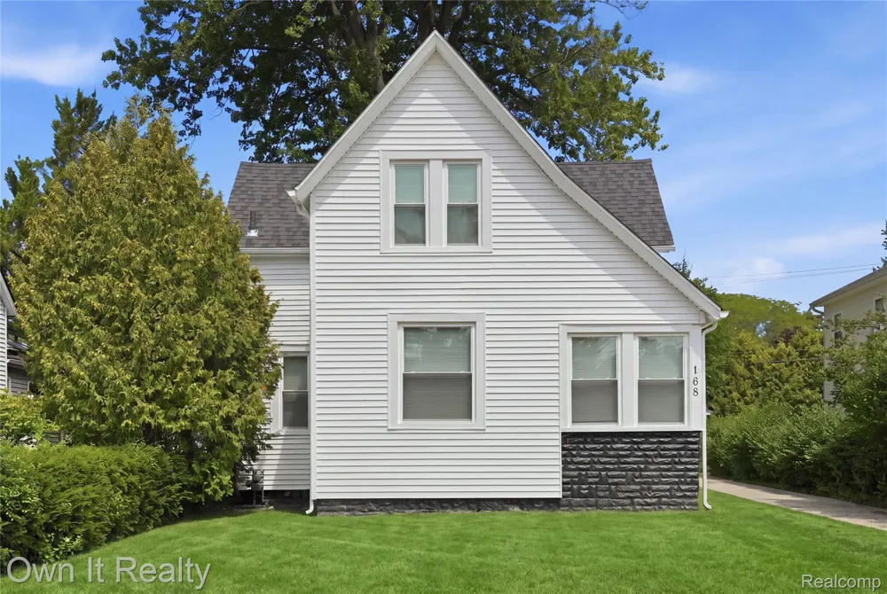 168 Kerby Road Grosse Pointe Farms City, MI 48236