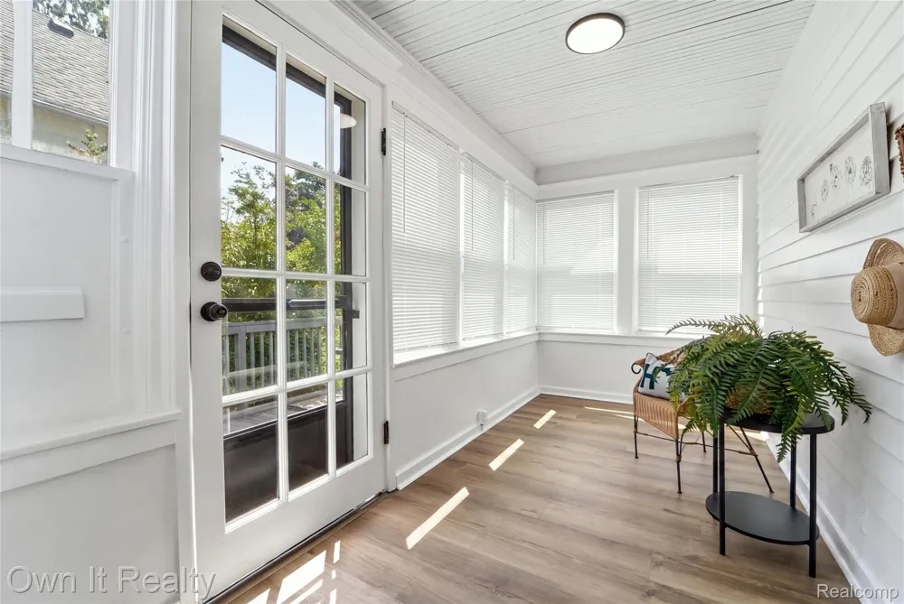 168 Kerby Road Grosse Pointe Farms City, MI 48236
