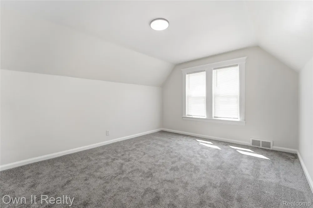 168 Kerby Road Grosse Pointe Farms City, MI 48236