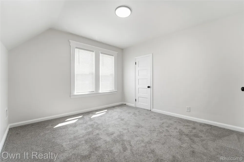 168 Kerby Road Grosse Pointe Farms City, MI 48236