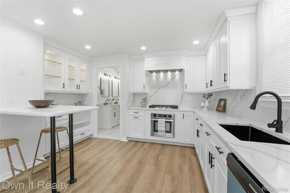 168 Kerby Road Grosse Pointe Farms City, MI 48236