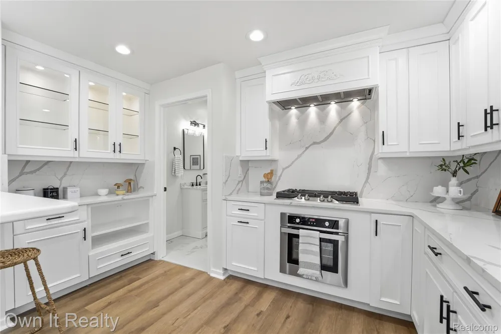 168 Kerby Road Grosse Pointe Farms City, MI 48236