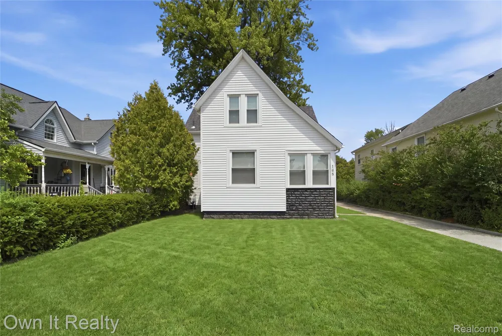 168 Kerby Road Grosse Pointe Farms City, MI 48236