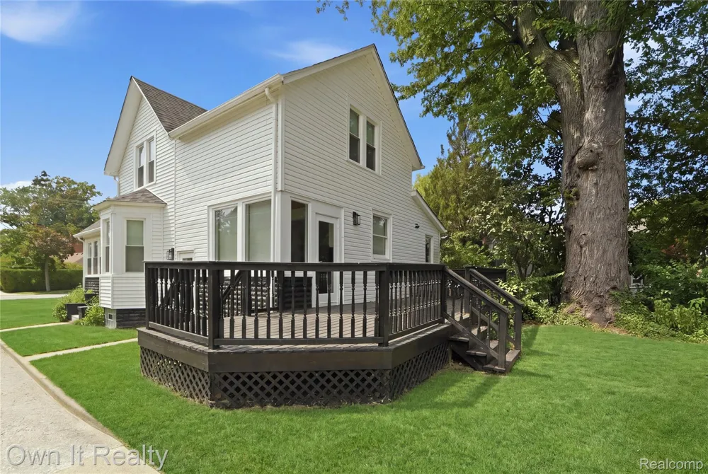 168 Kerby Road Grosse Pointe Farms City, MI 48236