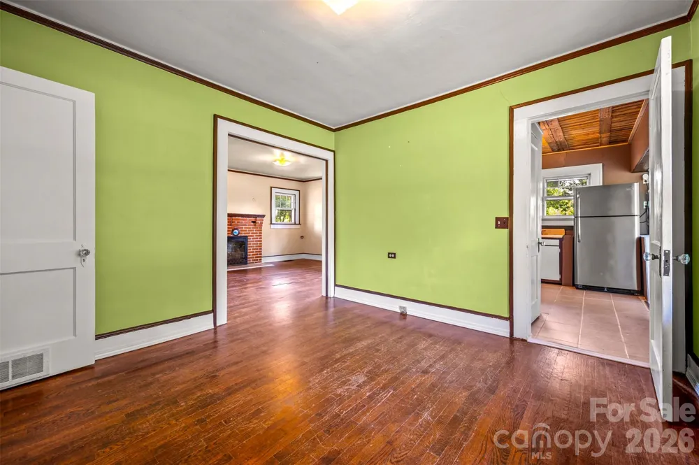 375 E King Street East Flat Rock, NC 28726