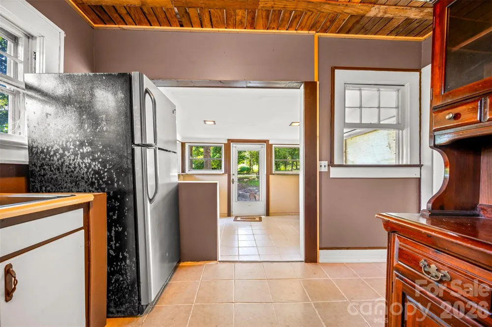 375 E King Street East Flat Rock, NC 28726