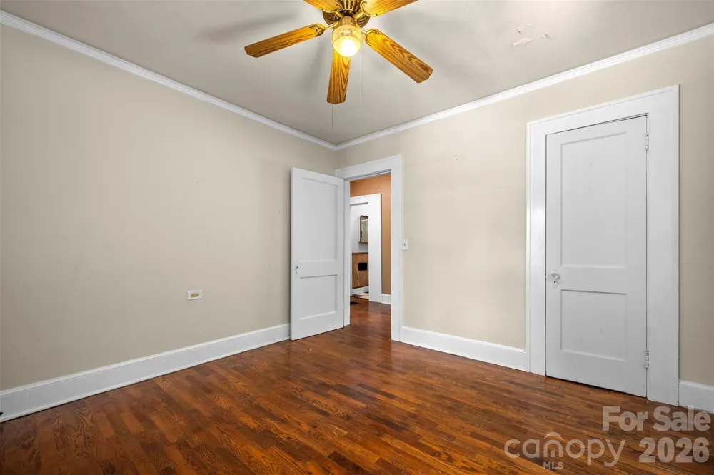 375 E King Street East Flat Rock, NC 28726