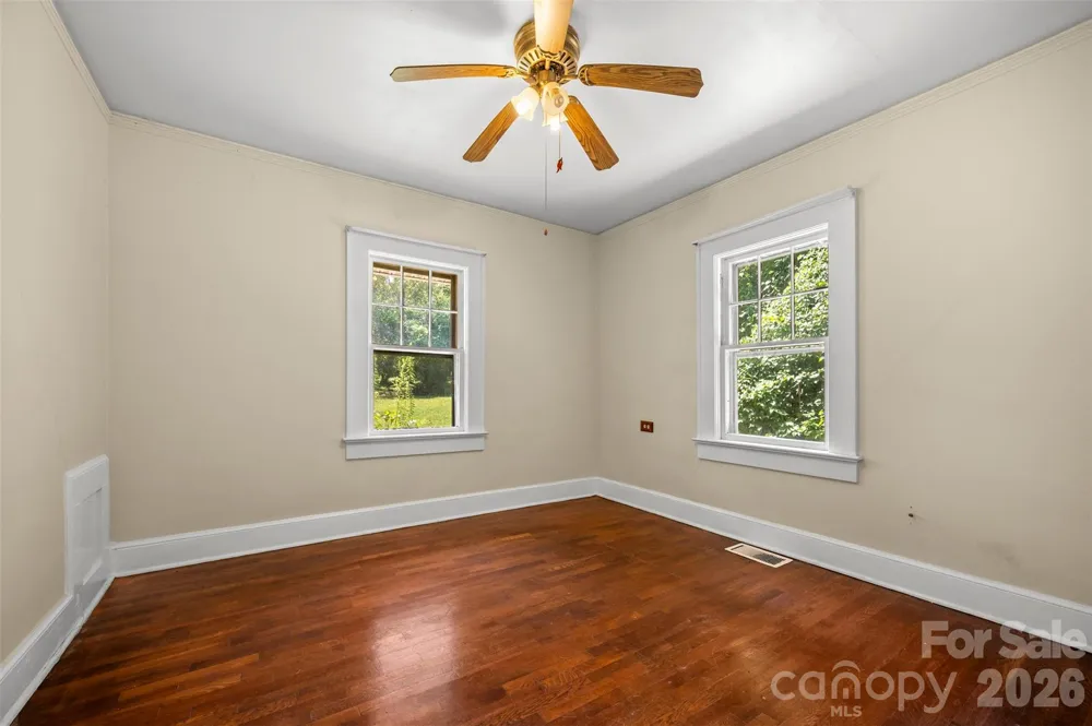 375 E King Street East Flat Rock, NC 28726