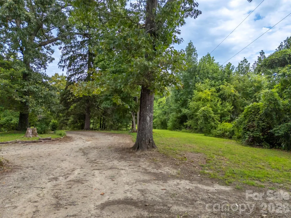 375 E King Street East Flat Rock, NC 28726