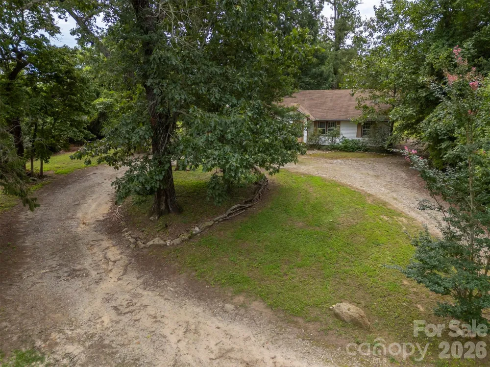 375 E King Street East Flat Rock, NC 28726