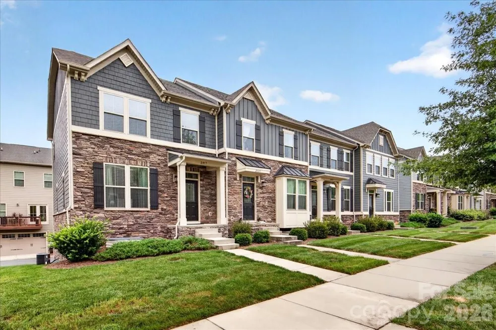 2017 Birchside Drive Charlotte, NC 28205